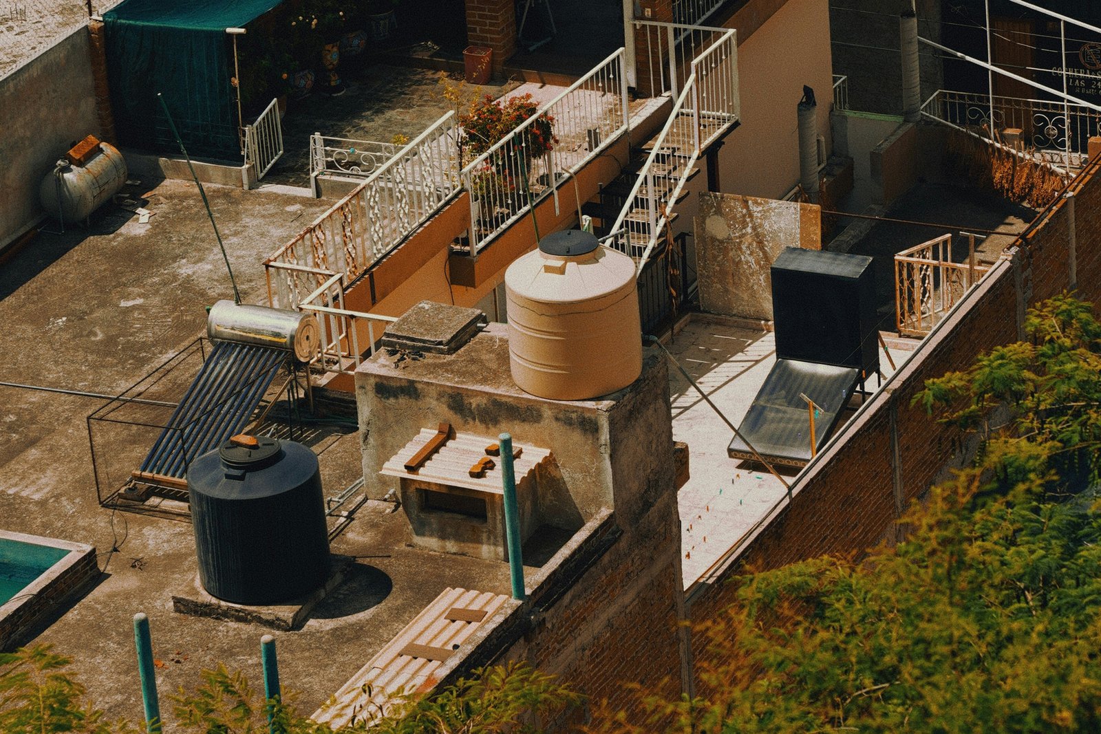 Wassertank wird überprüft